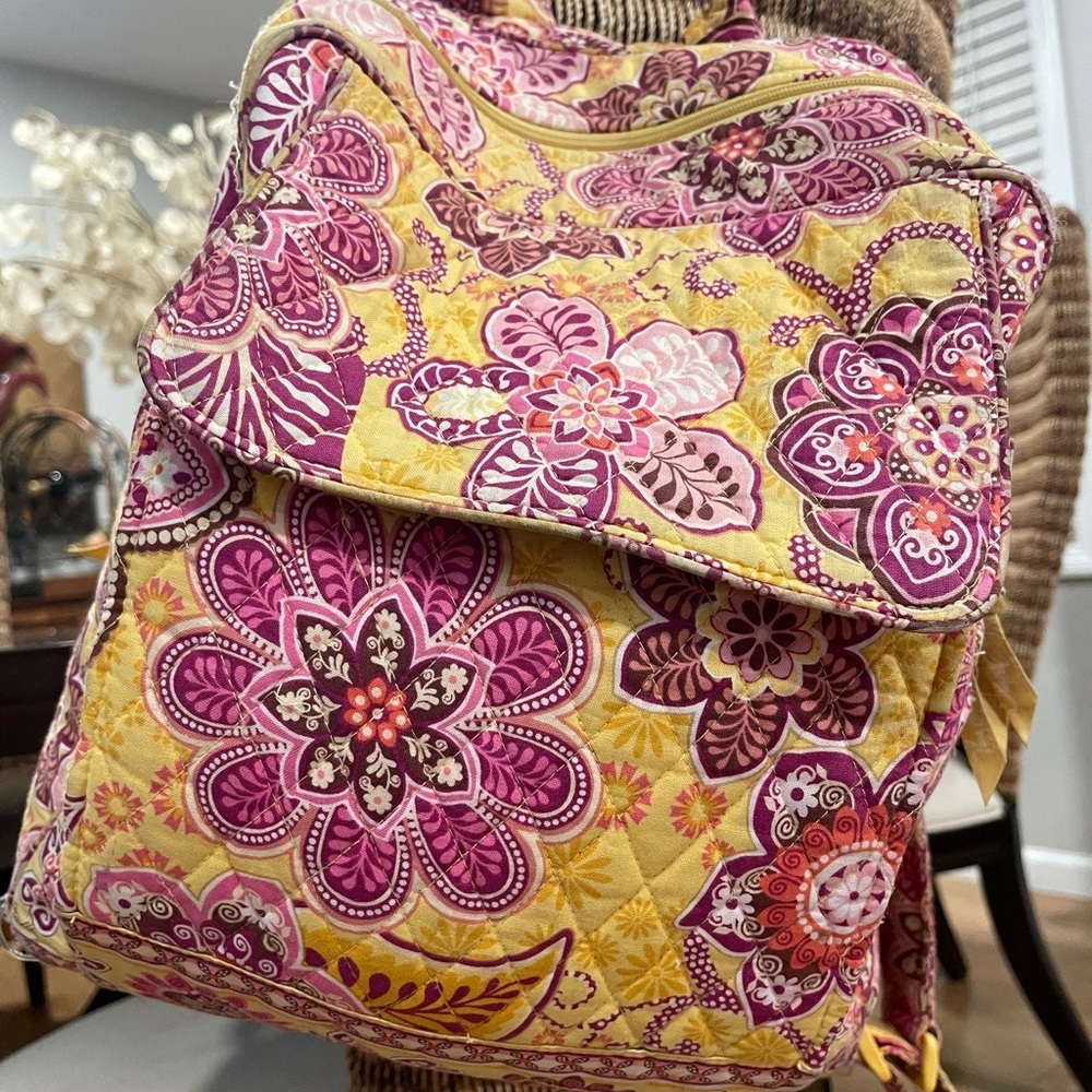 Vera Bradley Bali Gold Quilted Backpack Pink Yellow Floral Retired Y2K - Picture 4 of 8
